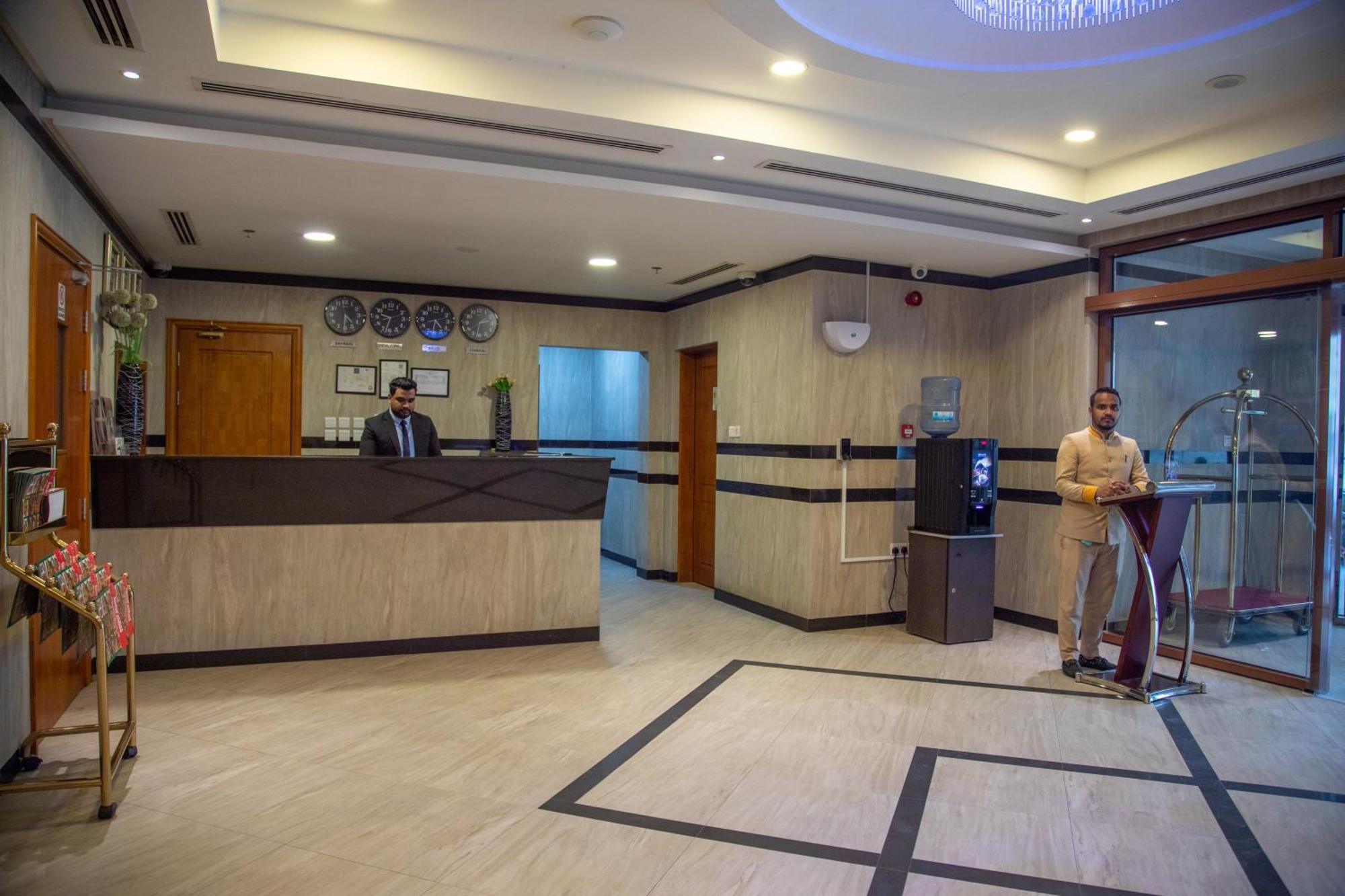 Juffair Trends Luxury Apartment Al-Manamah Bagian luar foto