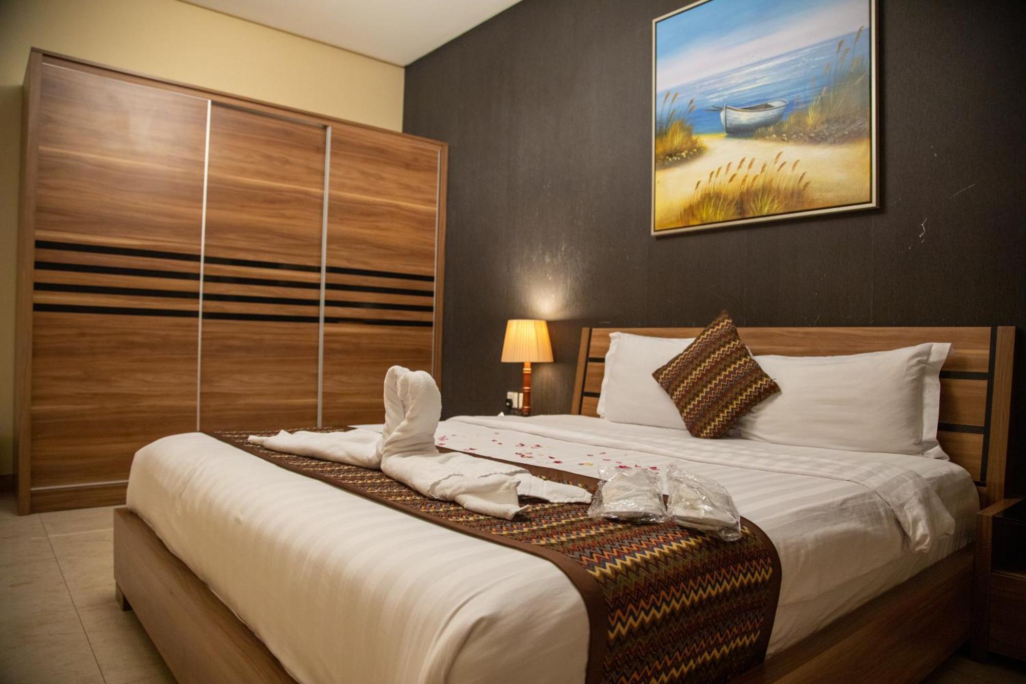 Juffair Trends Luxury Apartment Al-Manamah Bagian luar foto