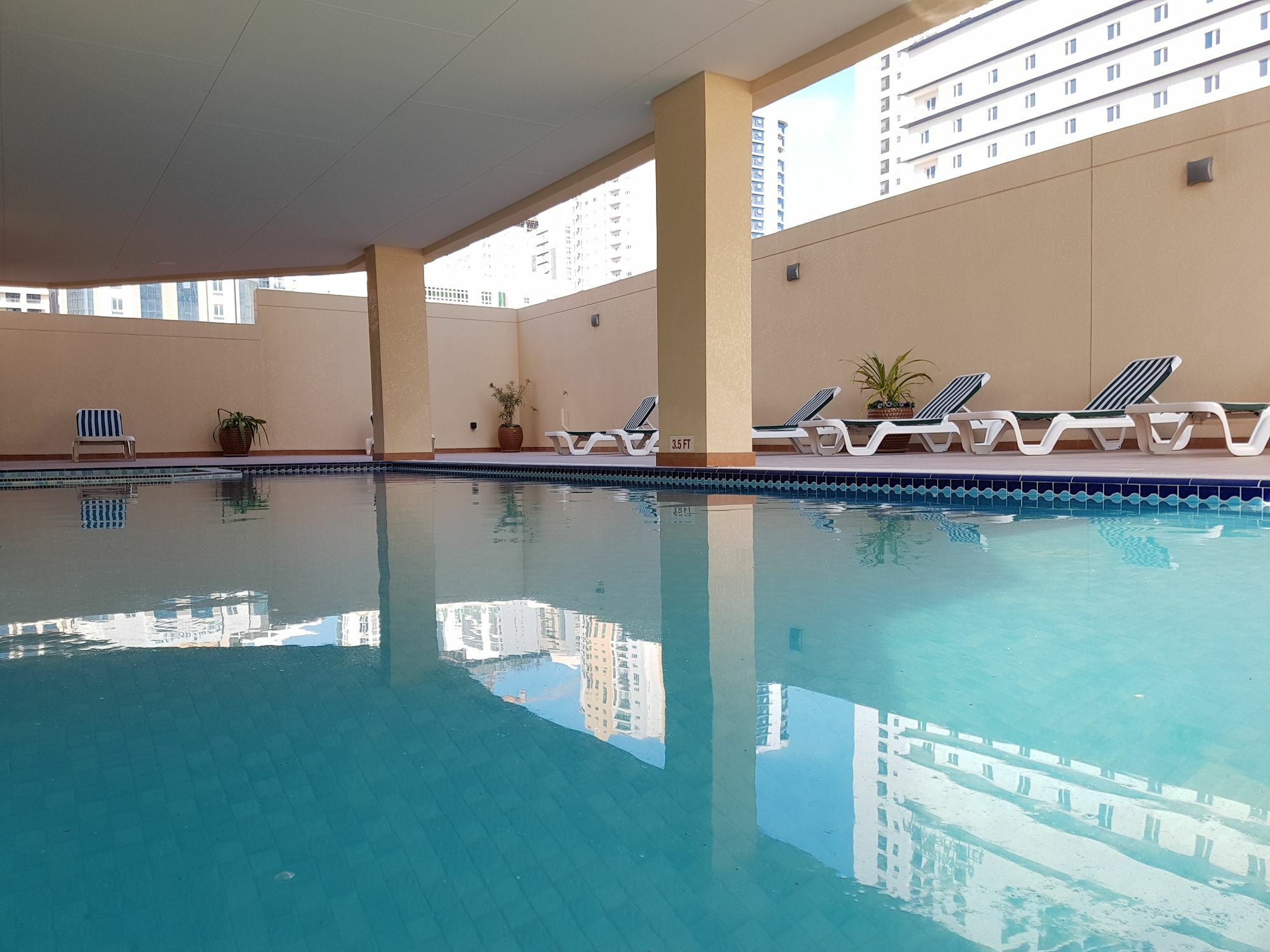 Juffair Trends Luxury Apartment Al-Manamah Bagian luar foto